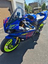 Yamaha R1 RN22 - YAMAHA R1 RN 22