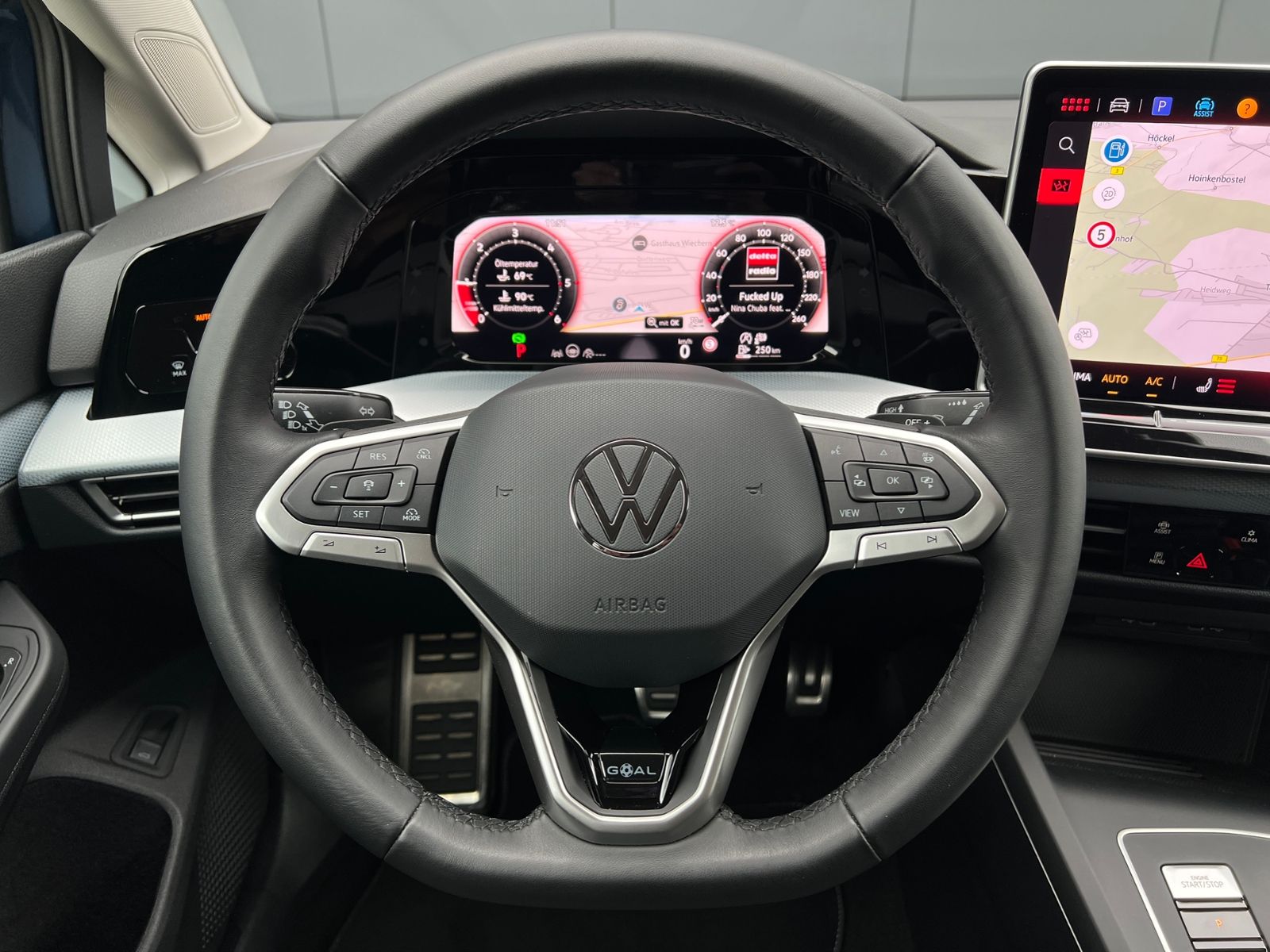 Fahrzeugabbildung Volkswagen Golf VIII Variant GOAL 2.0 TDI DSG *AHK, LED, "P