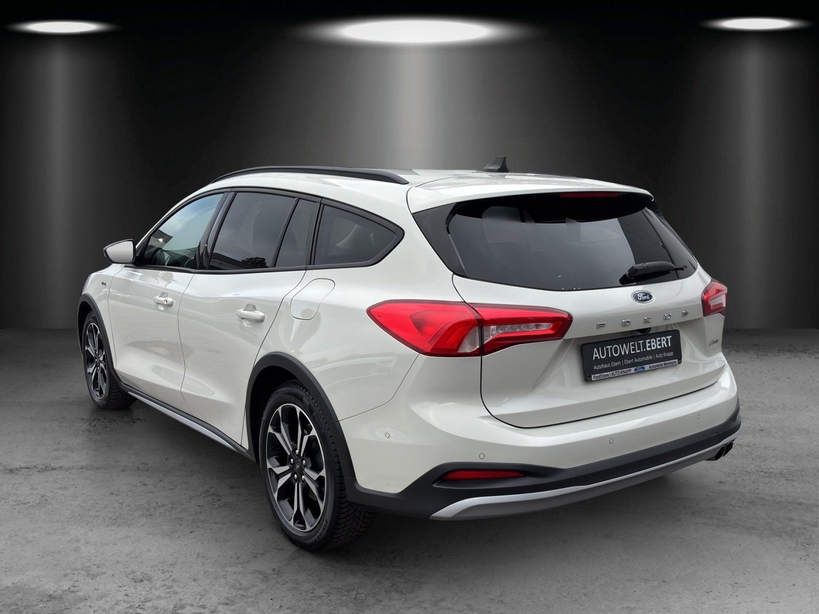 Fahrzeugabbildung Ford Focus 1.0 Active Aut./LED/ACC/KAMERA/NAVI/SHZ/