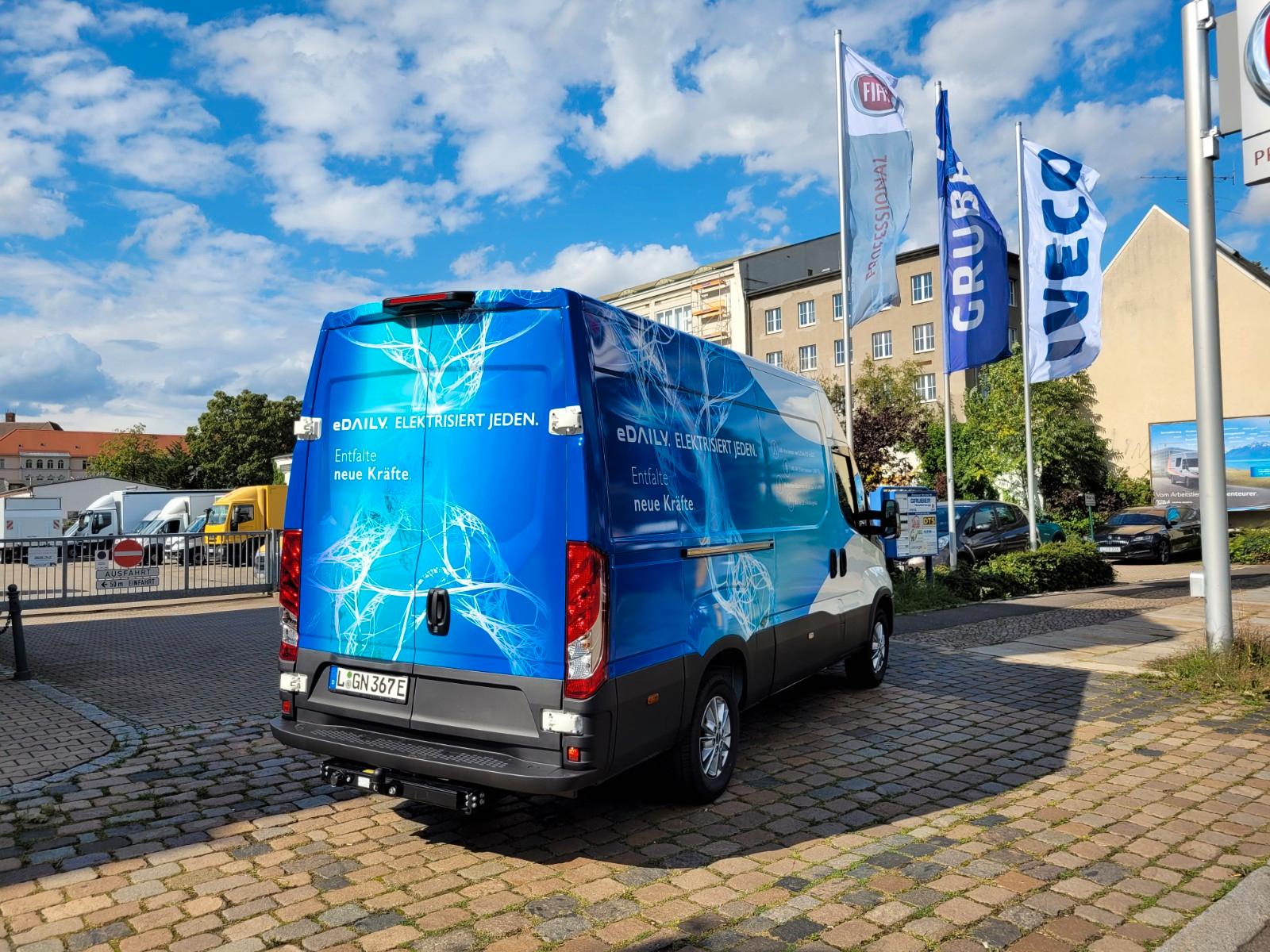 Iveco E Daily 38S14E V / 2 Batterien / 74 kWh