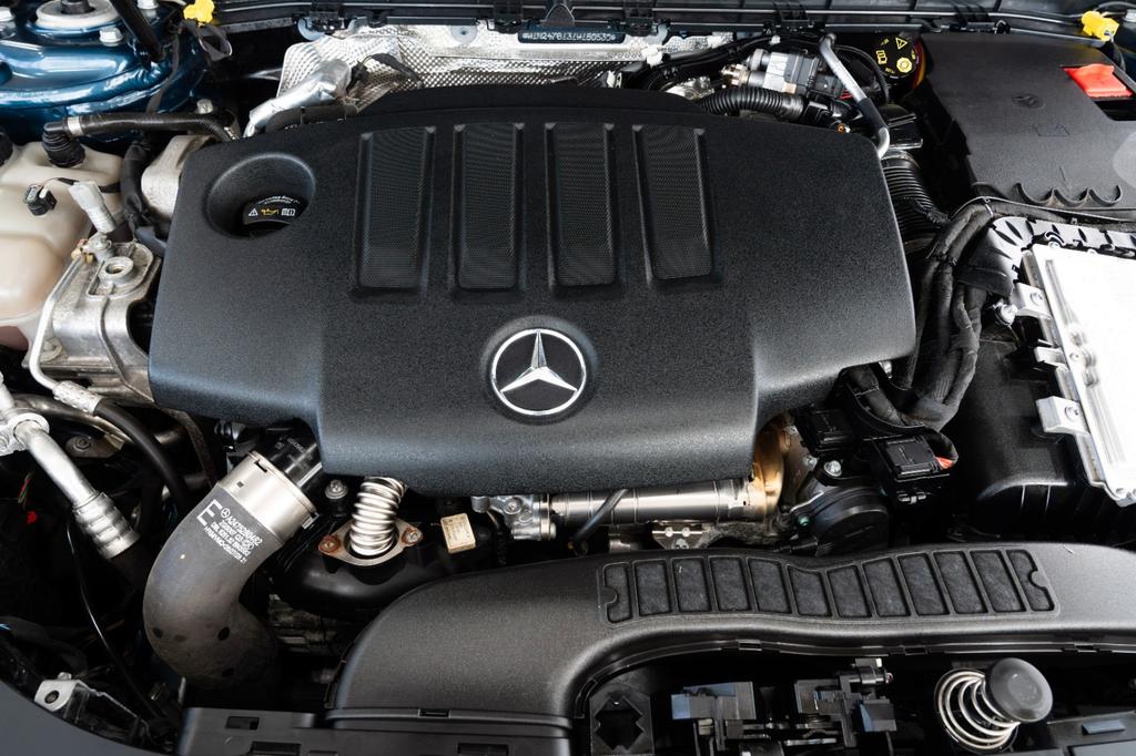 Mercedes-Benz GLB 200