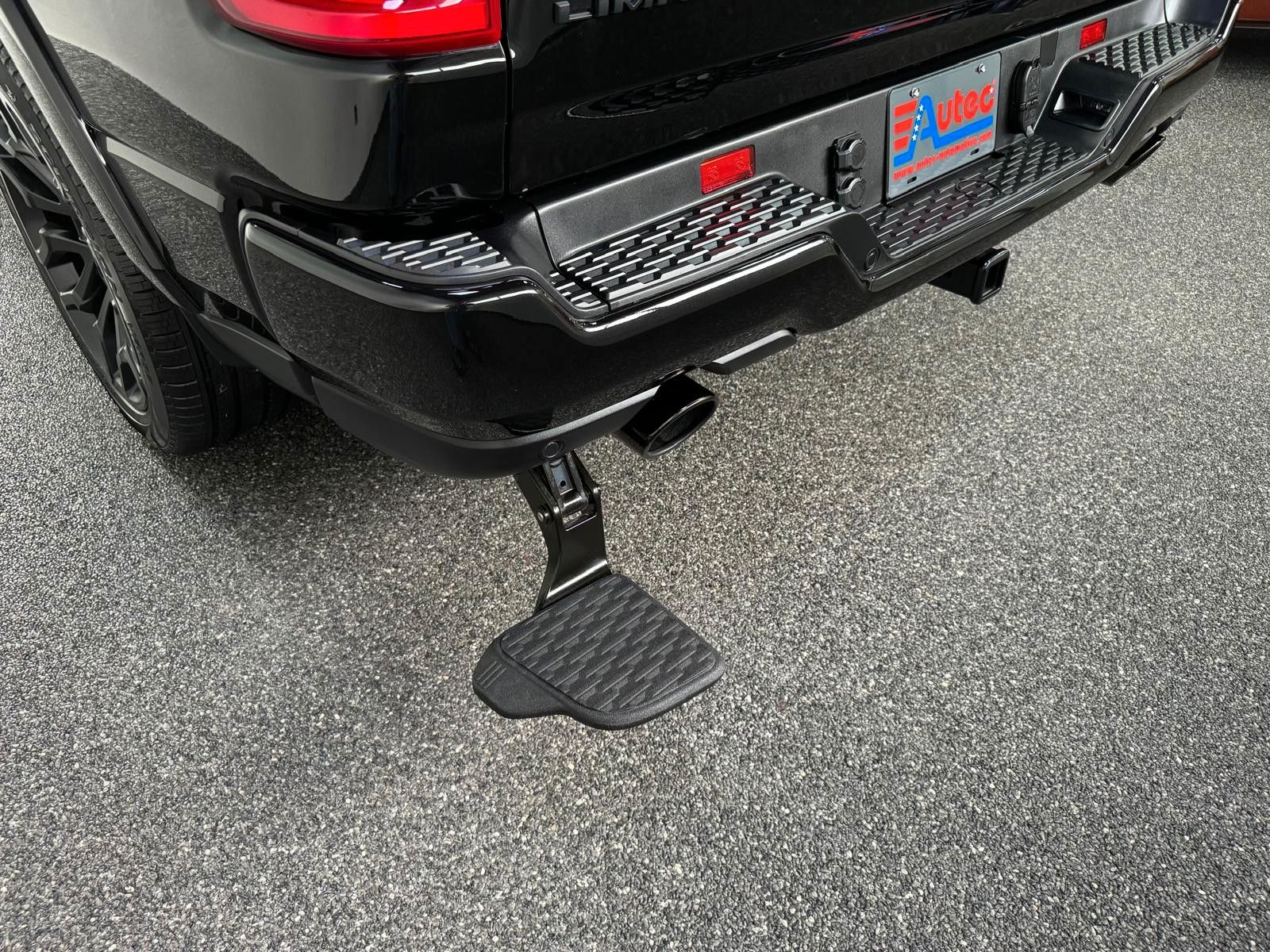 Fahrzeugabbildung Dodge RAM LIMITED HURRICANE 3.0L-HO 540 PS - RAMBOX