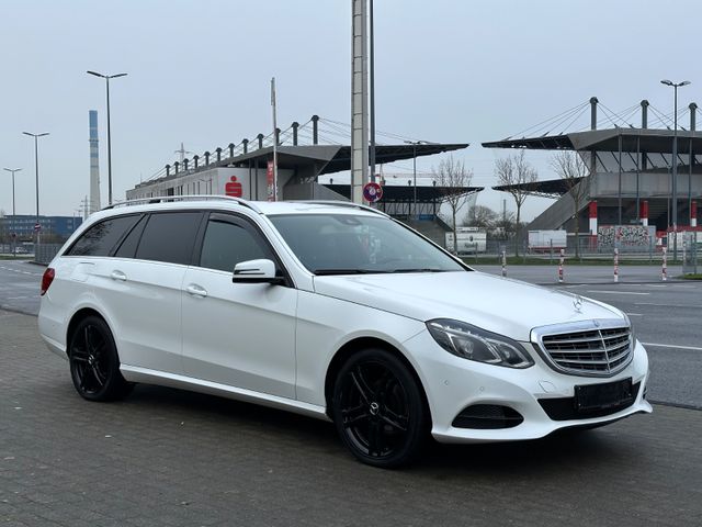 Mercedes-Benz E 220 CDI BlueEfficiency *NAVI*PDC*SITZHZ*