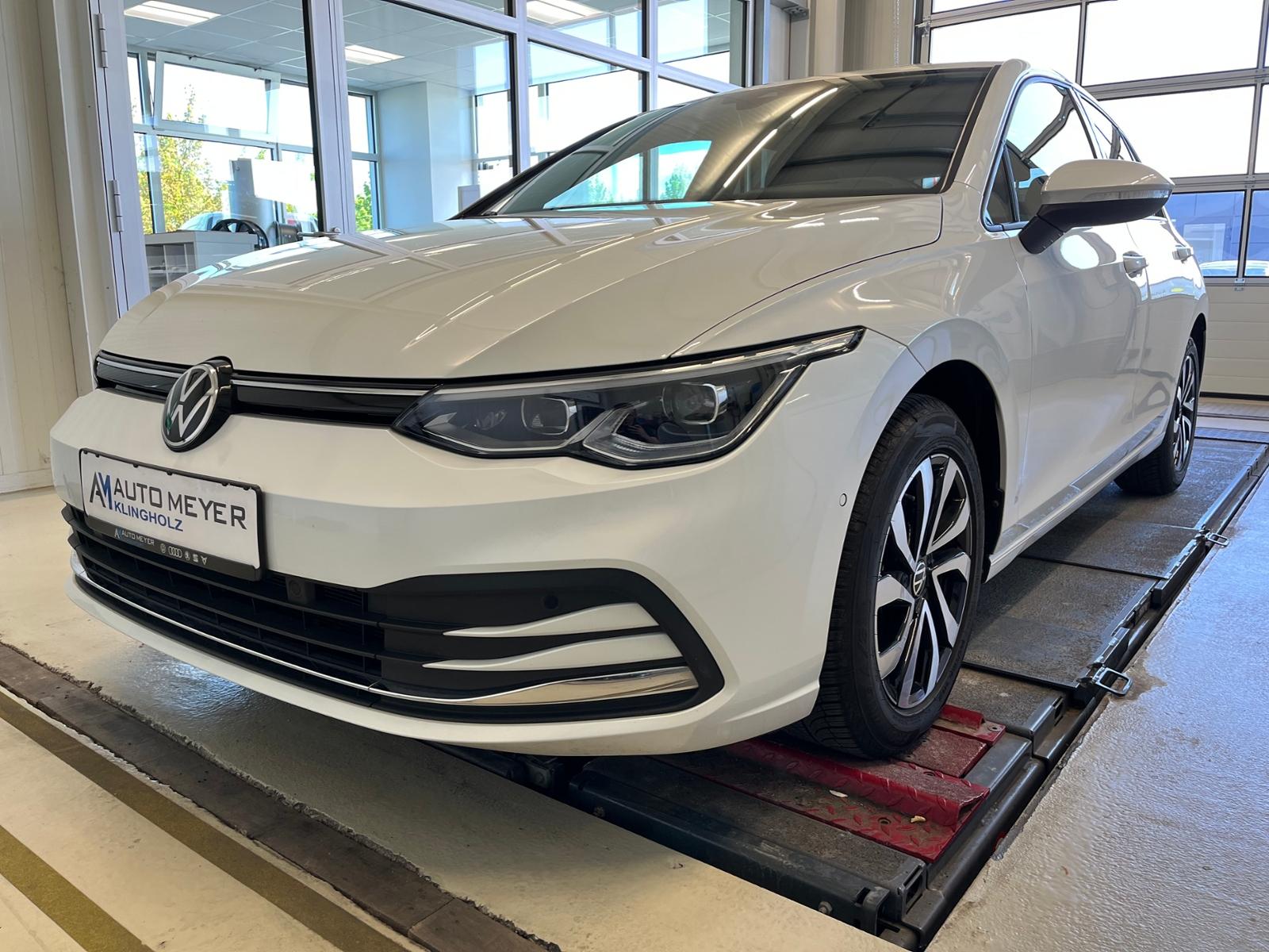 Volkswagen Golf VIII ACTIVE 1.5 TSI Standhg. HUD Navi LED-P, миниатюра 2