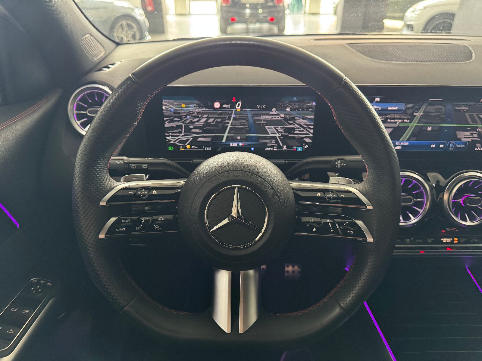 Fahrzeugabbildung Mercedes-Benz GLA 200 d 8GT AMG LINE PLUS MBUX DISTRONIC 19ALU