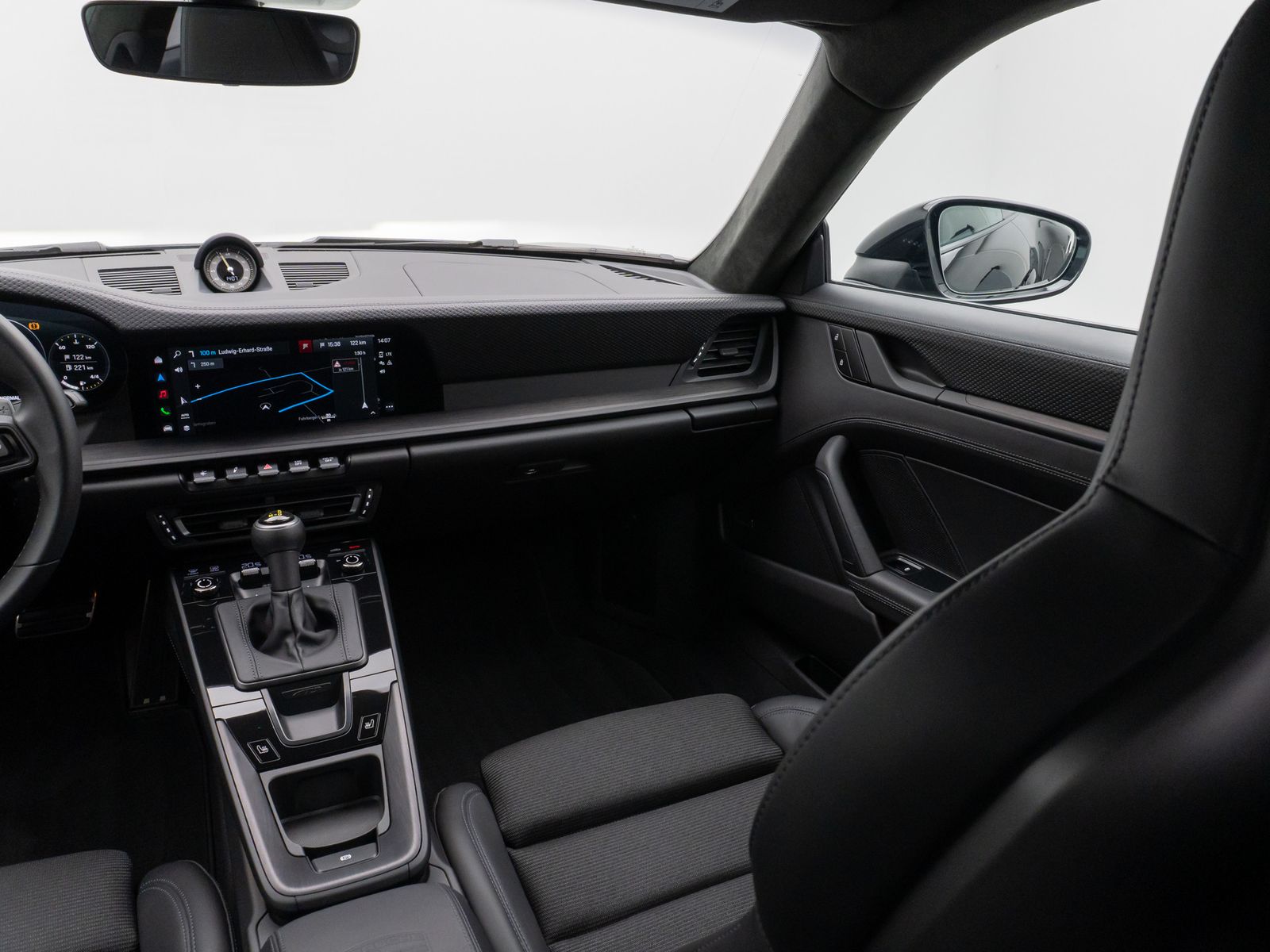 Fahrzeugabbildung Porsche 992 GT3 Touring Sport Chrono Keramik Lift PASM