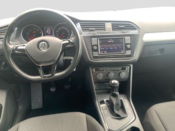Volkswagen Tiguan - 6