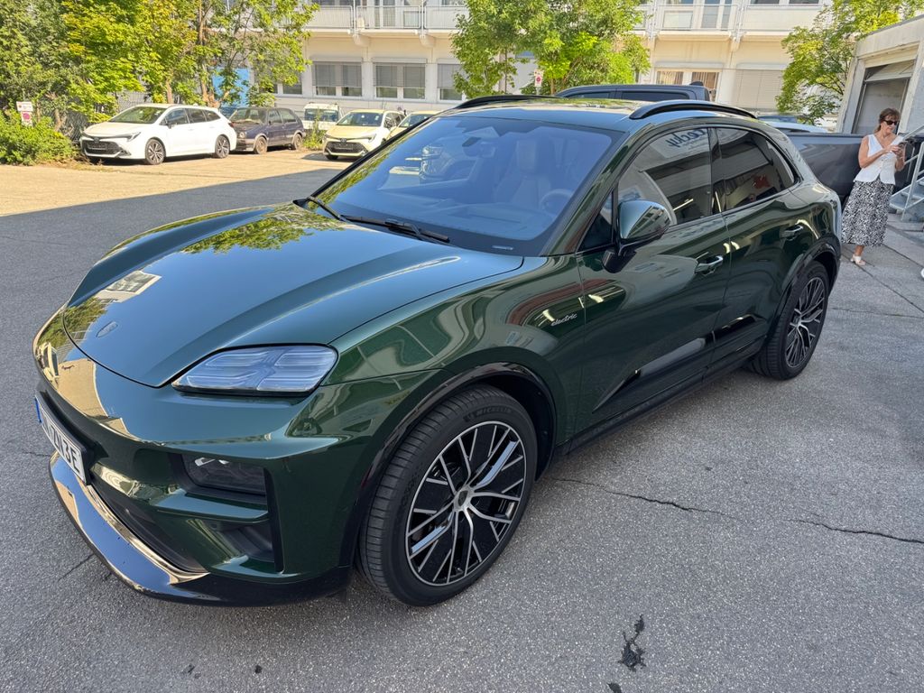 Image of Porsche Macan