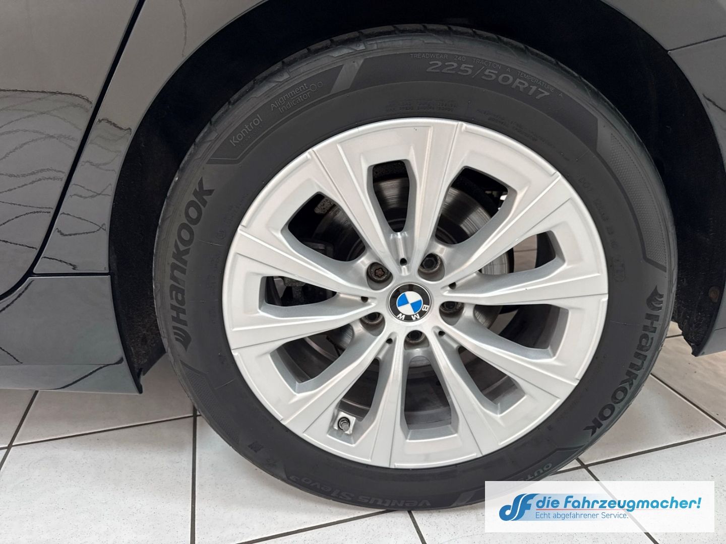 Fahrzeugabbildung BMW 320 d Advantage Touring Mild-Hybrid EU6d Navi Di