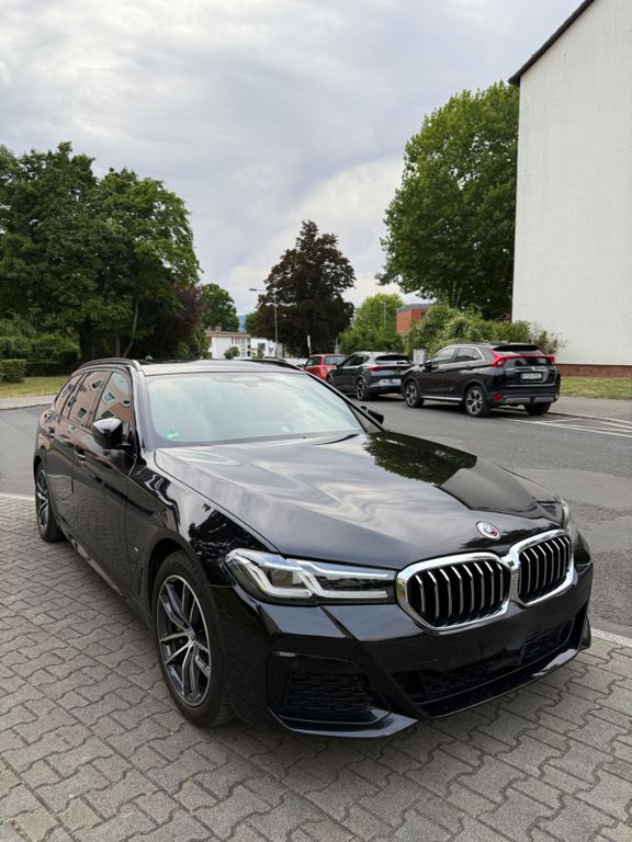 Image of BMW 530