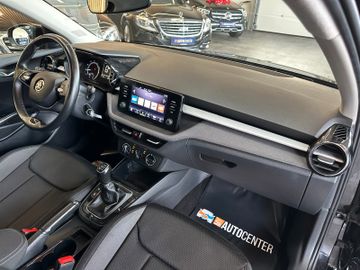 Skoda Fabia Tour *1. Hand*Klima*MirrorLink*LED*PDC*