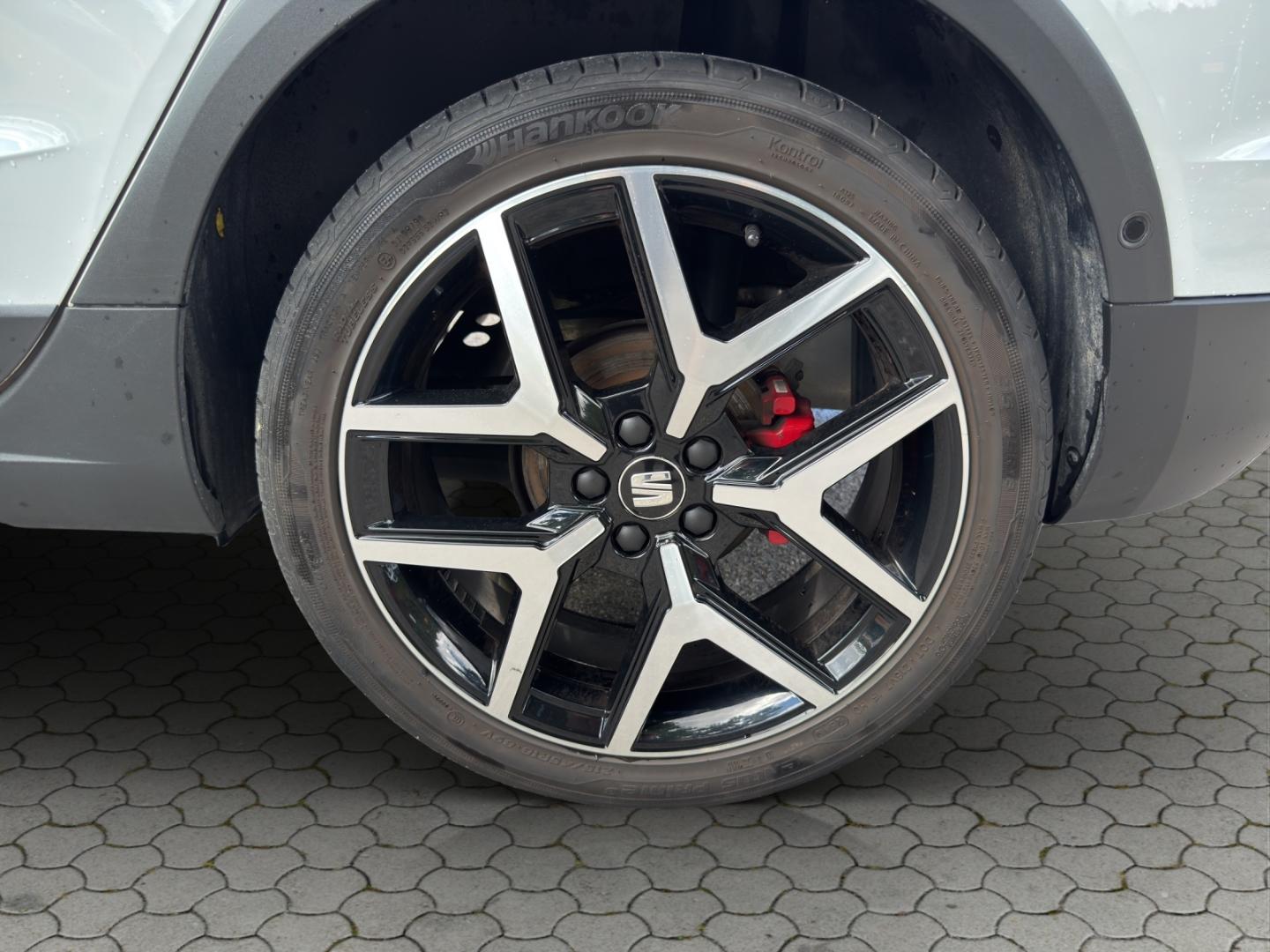 Seat Arona 1.5 TSI FR KAMERA NAVI FULL LINK BEATS ACC