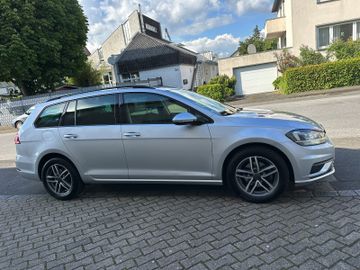 Volkswagen Golf - 4