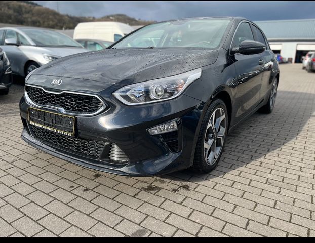 Kia cee'd / Ceed