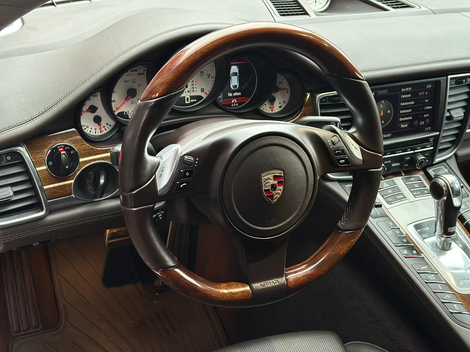 PORSCHE Panamera 4.8 TURBO* XENON#KERAMIK#LUFT#ACC#KEYLE - Image 27