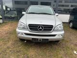 Mercedes-Benz ML 350 ML -Klasse ML 350 - Mercedes-Benz ML-Klasse aus 2004