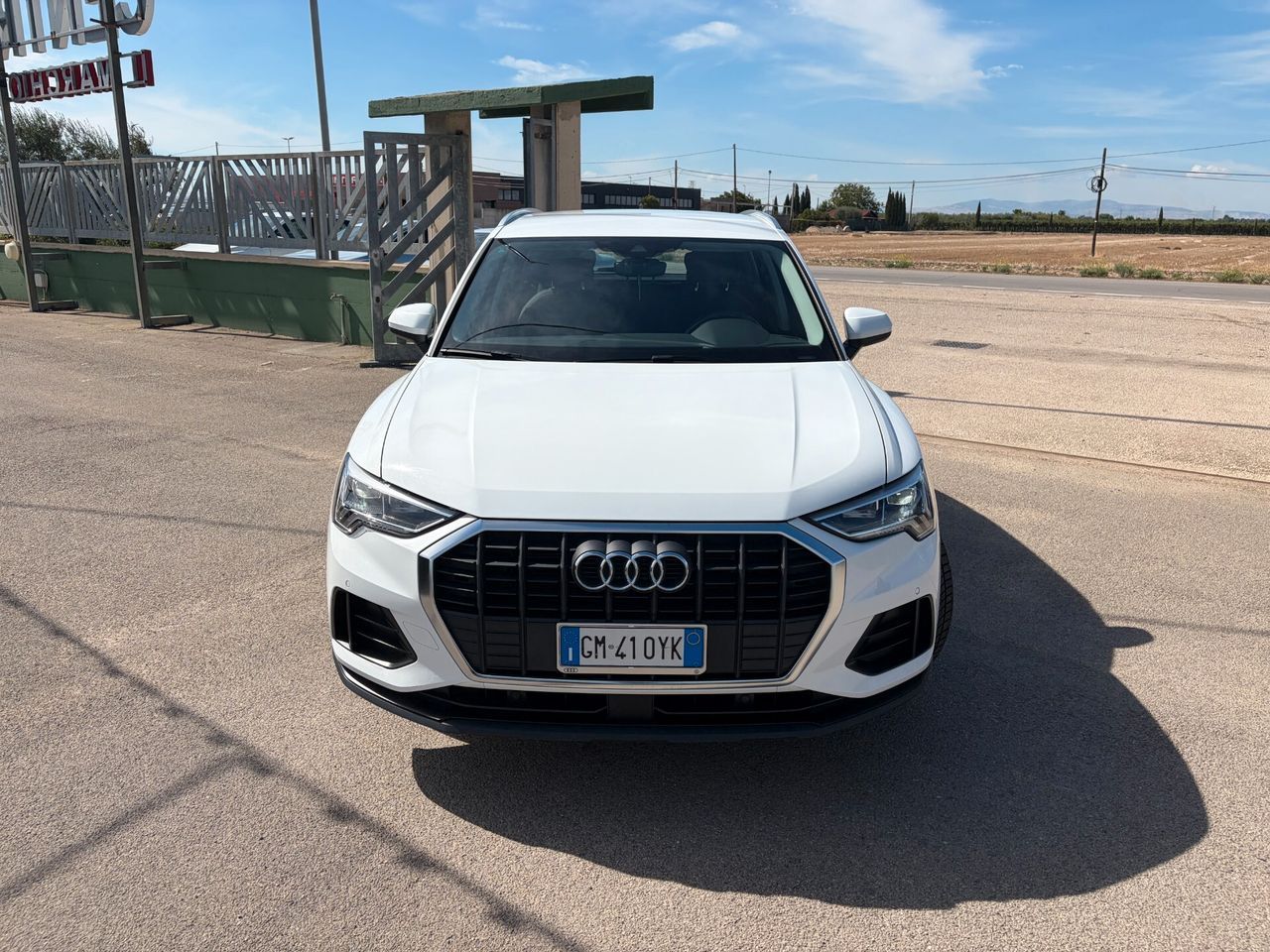 Audi Q3 35 2.0 TDI 150cv S tronic Business imagem 2