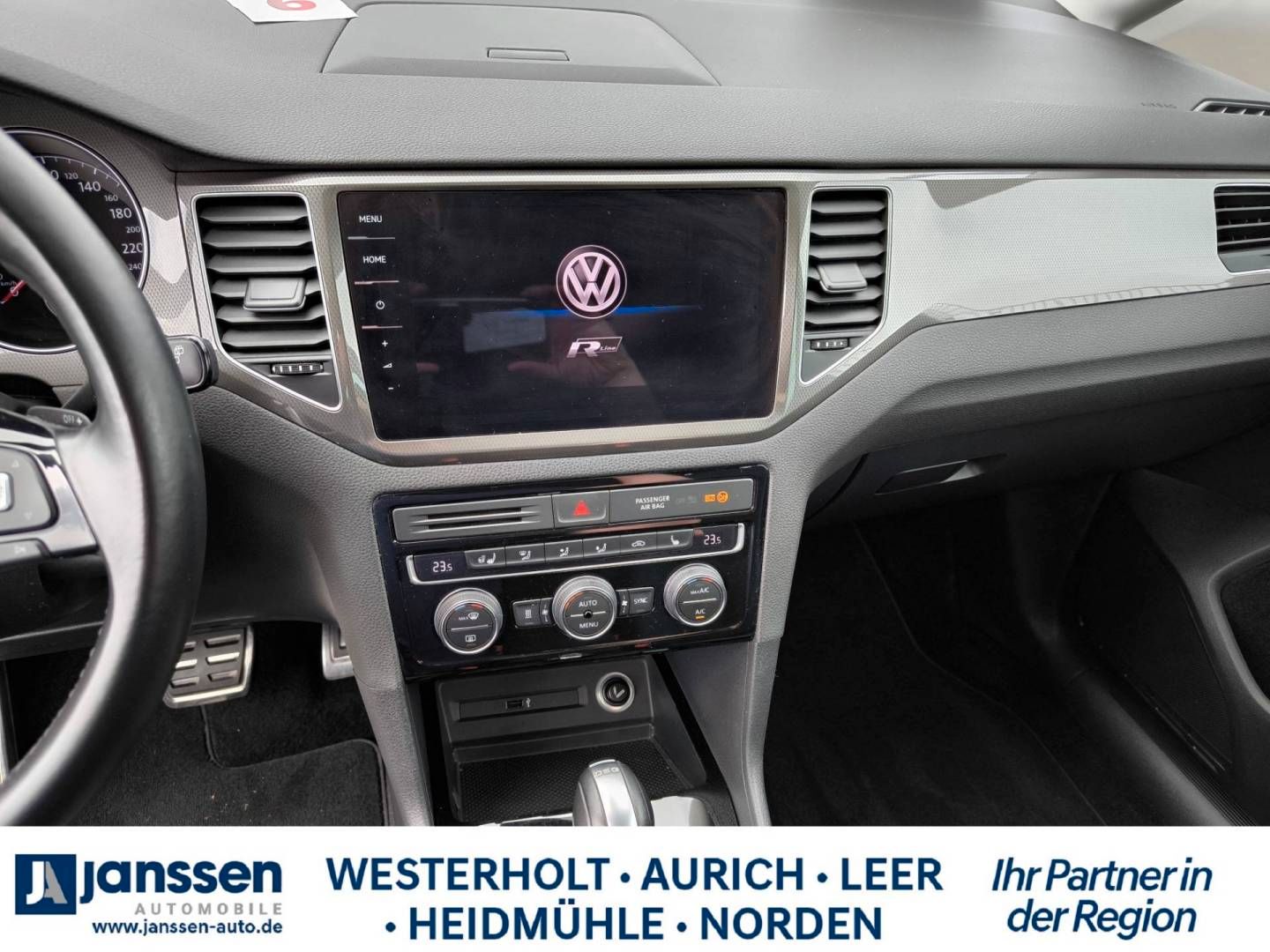 Fahrzeugabbildung Volkswagen GOLF SPORTSVAN IQ.DRIVE