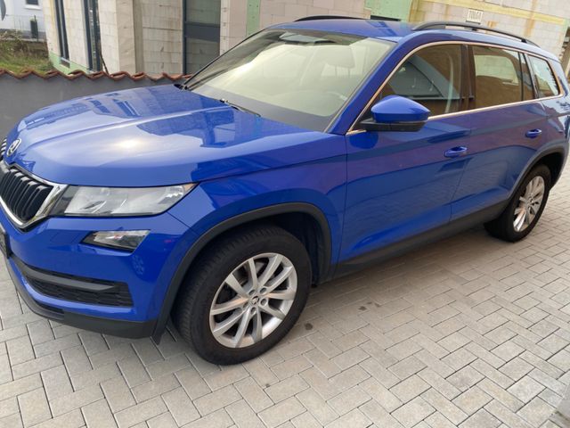 Skoda Kodiaq 2.0 TDI DSG Ambition 4x4 7Sitzer/Navi/ACC