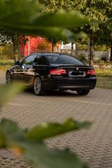 BMW Sehr schöner 320i Coupé  - : Sportwagen, Schöne