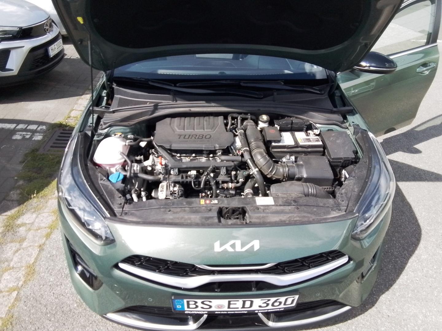 Kia Ceed_sw Sportswagon GT Line 1.5T AT Navi-ACC Dig