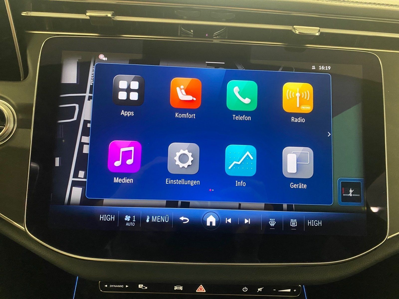 Fahrzeugabbildung Mercedes-Benz E 200 T AMG*AHK*Night*Distro*Totwink*LED*CarPlay