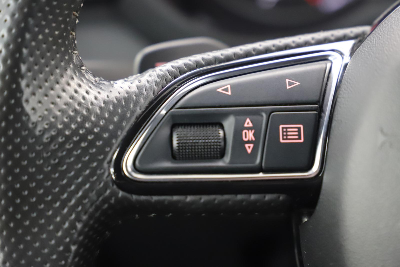 Audi A1 1.4TFSI 185PS Automatik S Line Navi BOSE Keyl