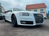 Audi S8 5.2 QUATTRO ACC + STAND-HZ+ SITZBEL + B & O - Audi S8 mit Benzin-Antrieb: Limousine, 5.2