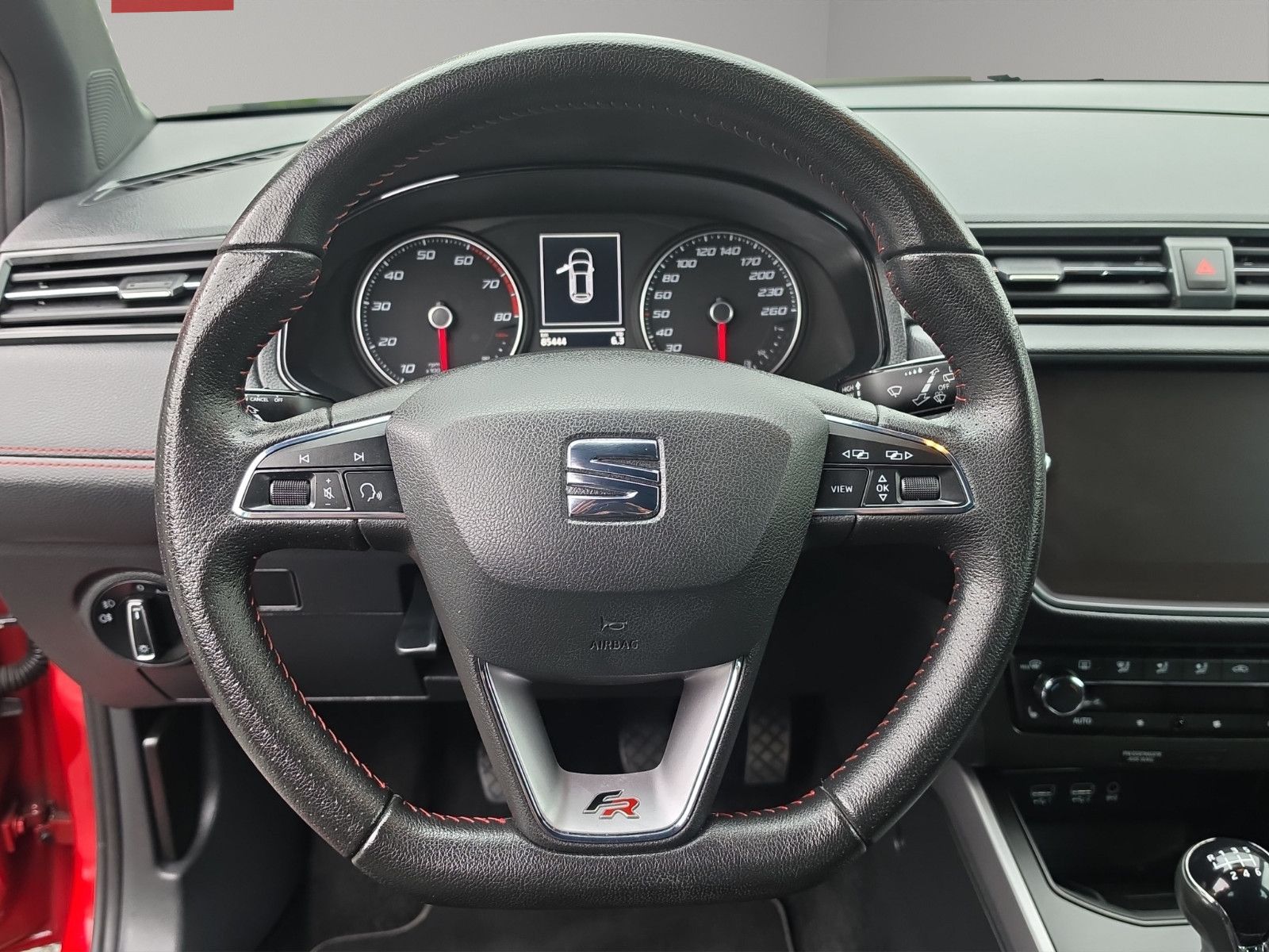 Fahrzeugabbildung SEAT Arona FR PDC SHZ AHK