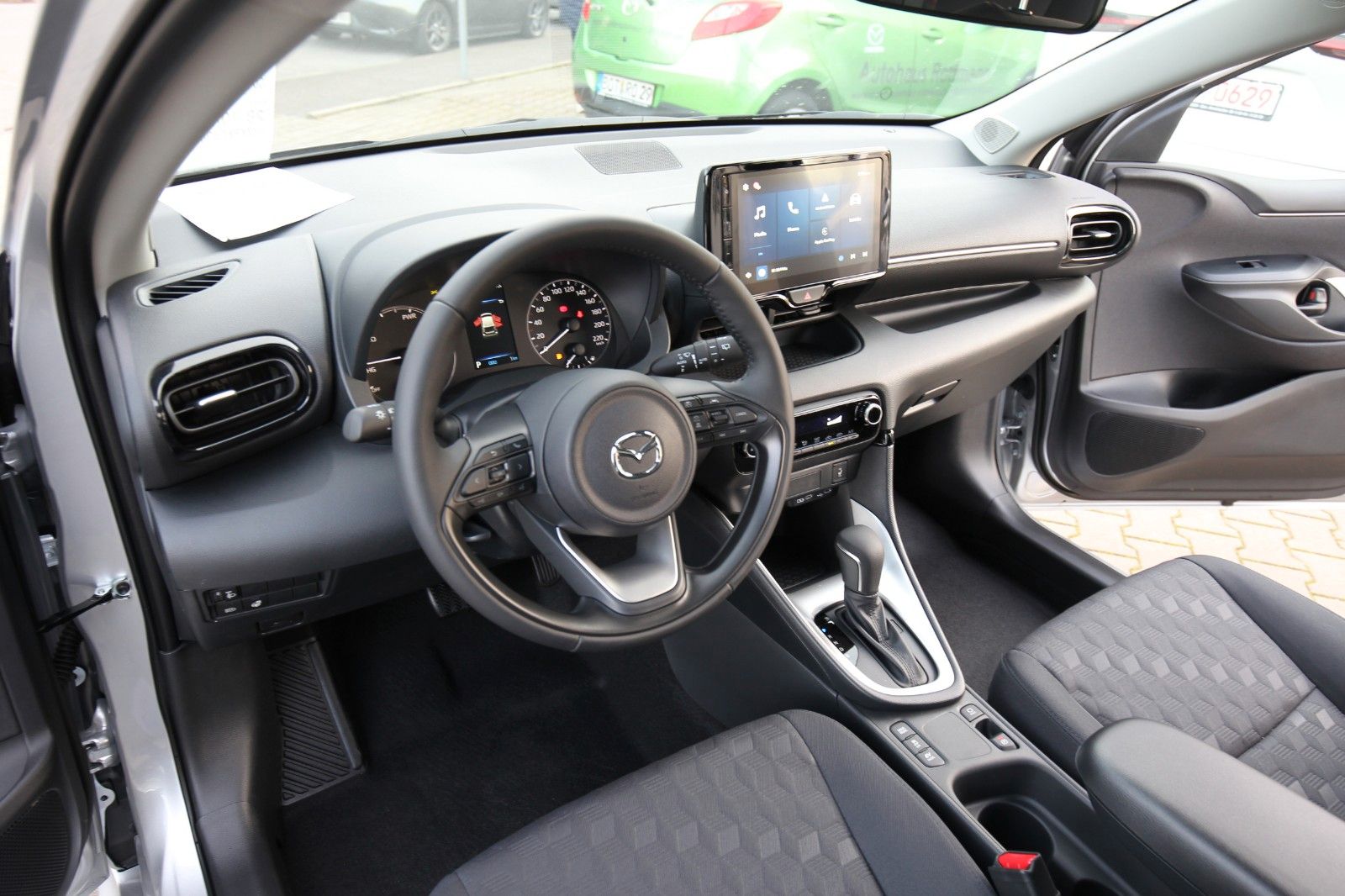 Mazda 2 Hybrid - Bild 9