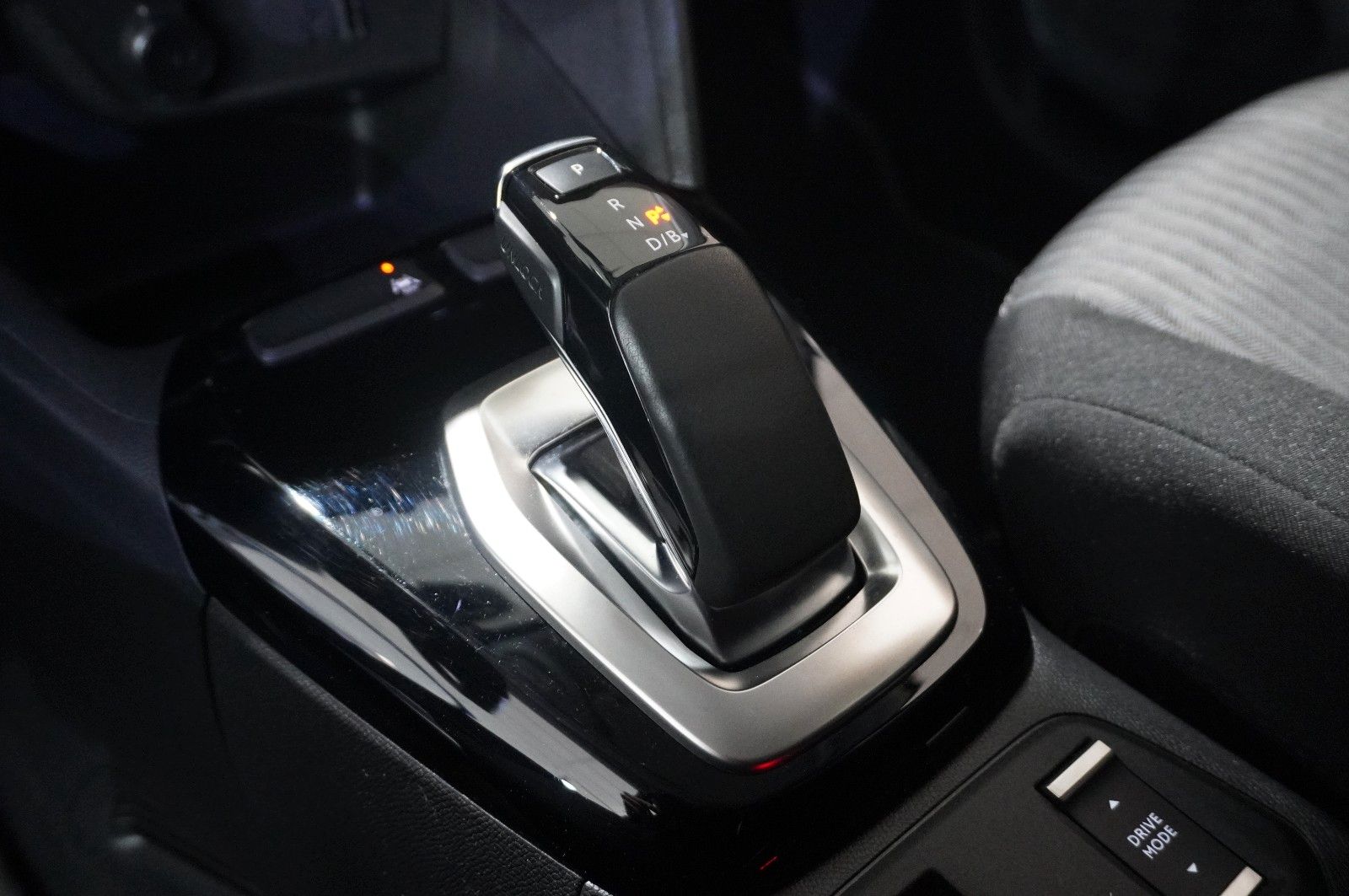 Fahrzeugabbildung Opel Corsa-e F 7KW EDITION NAVI/KAMERA/VIRTU/PDC/DAB+