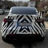 Tesla Model Y Long Range Dual Motor AWD (2022) - 1. Hd