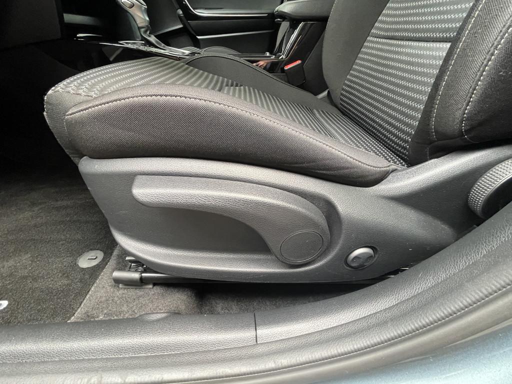 Kia Ceed SW 1.5 T-GDI DCT Spirit