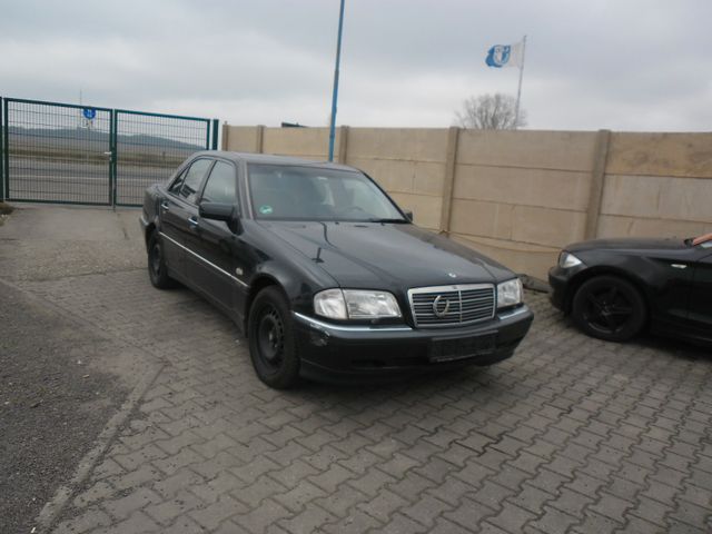 Mercedes-Benz C 200 Elegance