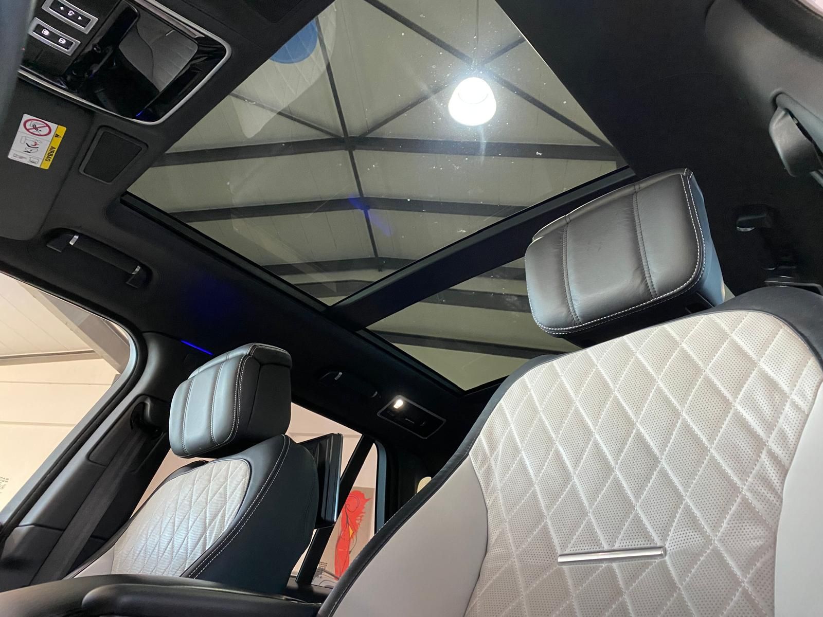 Fahrzeugabbildung Land Rover Range Rover SV Autobiography/Pano/STHZG/