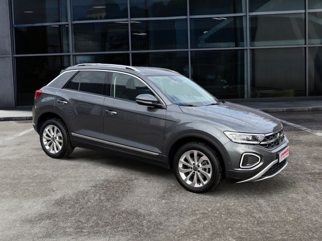 Fahrzeugabbildung Volkswagen T-Roc 1.5 TSI OPF DSG Style