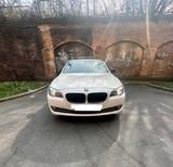 BMW 530d Limousine F10 in weiß - BMW 530 aus 2011: 530i