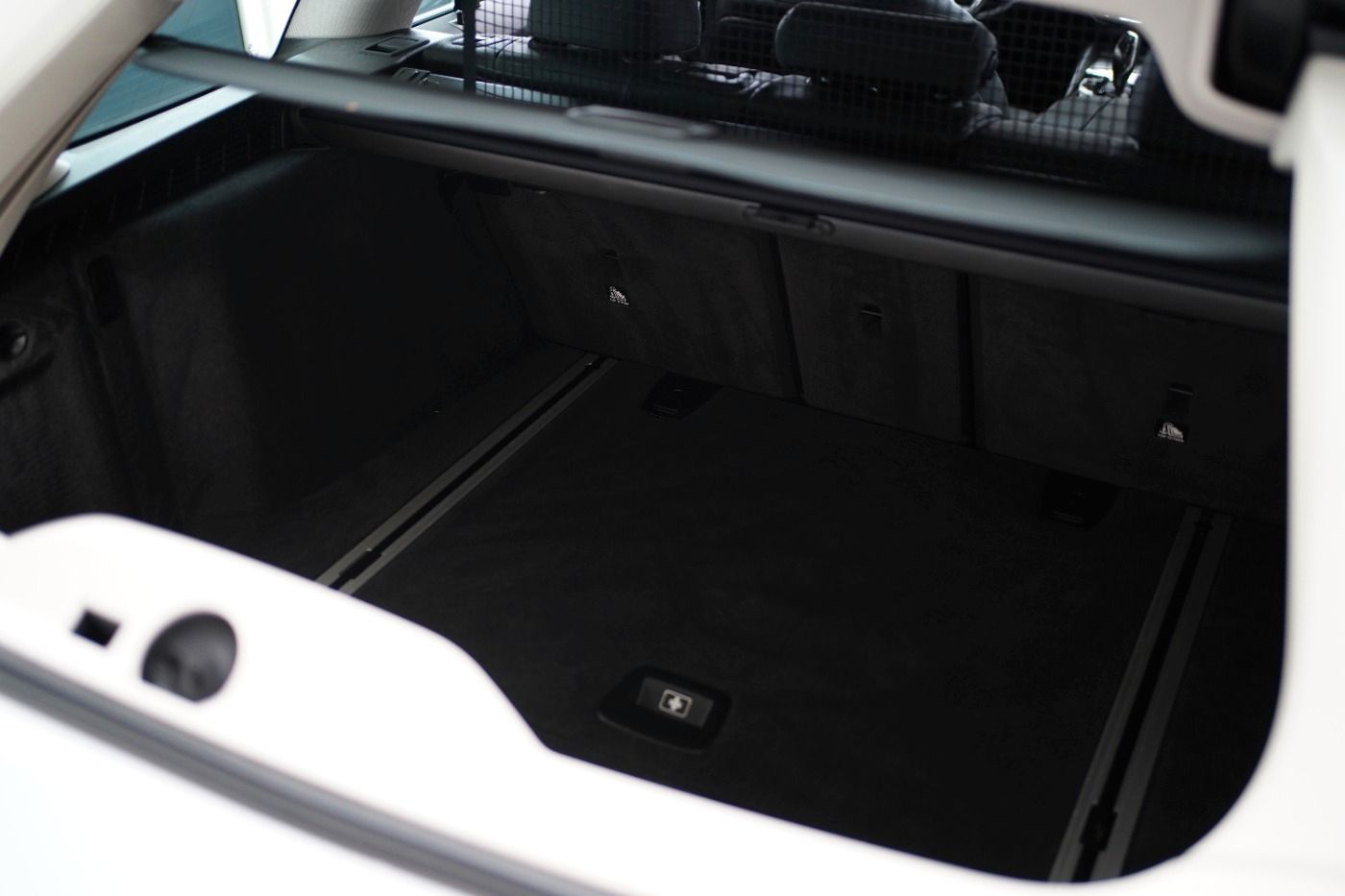 Fahrzeugabbildung BMW 530d xDrive Touring +Parking Assistant+AHK+DAB+