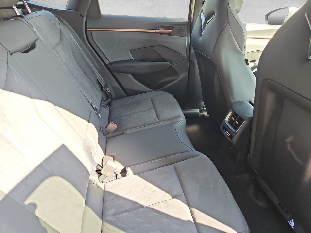 Fahrzeugabbildung CUPRA Terramar 2.0 TSI DSG 4Drive AHK,Sennheiser
