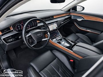 Audi A8 - 5