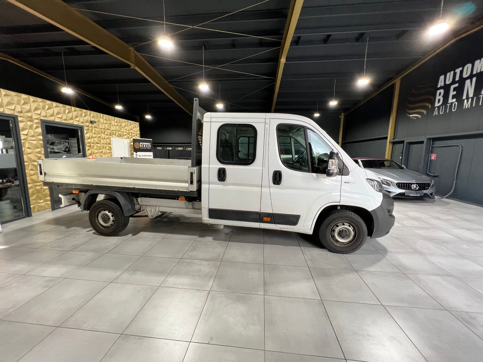 Fahrzeugabbildung Fiat Ducato Pritsche/Doppelk. 35 160 L4 7-SITZER