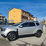 Dacia Duster 1.6 115CV Start&Stop 4x2 GPL Lauréa - Dacia Duster mit LPG-Antrieb: Geländewagen, 1.6