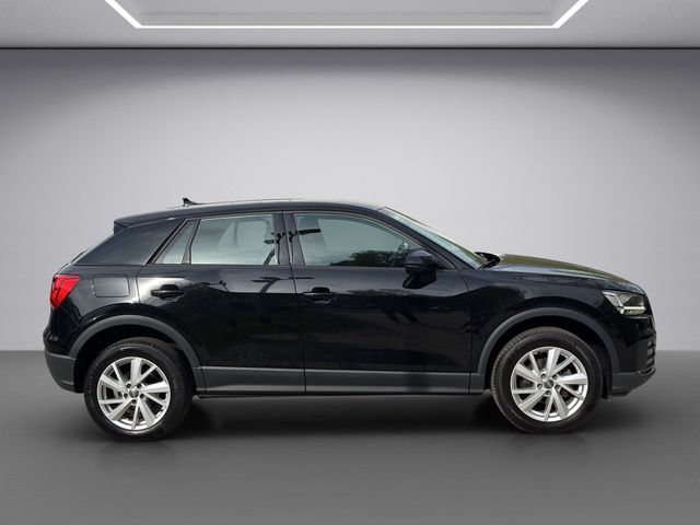 Q2 35 1.5 TFSI S-tronic PDC SHZ NAVI AHK LED