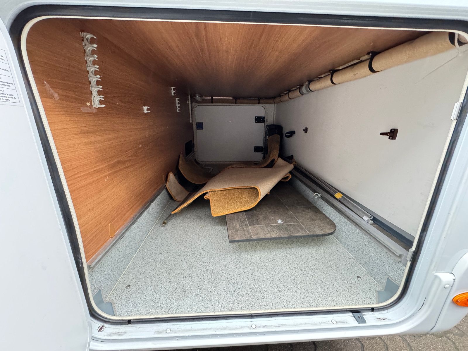 Fahrzeugabbildung Dethleffs T 7151-4 DB MAGIC EDITION QUEENSBETT SOLAR ALKO