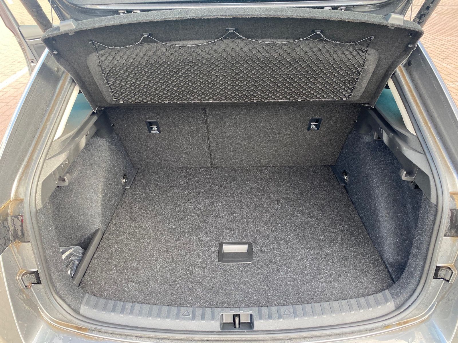 Fahrzeugabbildung SKODA Scala 1.0l TSI TOUR LED*AHK*5 JahreGarantie*GRA