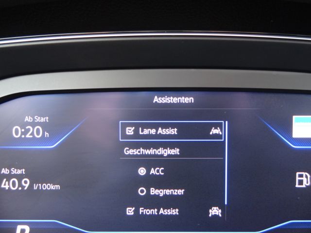 Fahrzeugabbildung Volkswagen Passat Variant/R-Line/Virtual/Pano/Navi/LED/AHK/