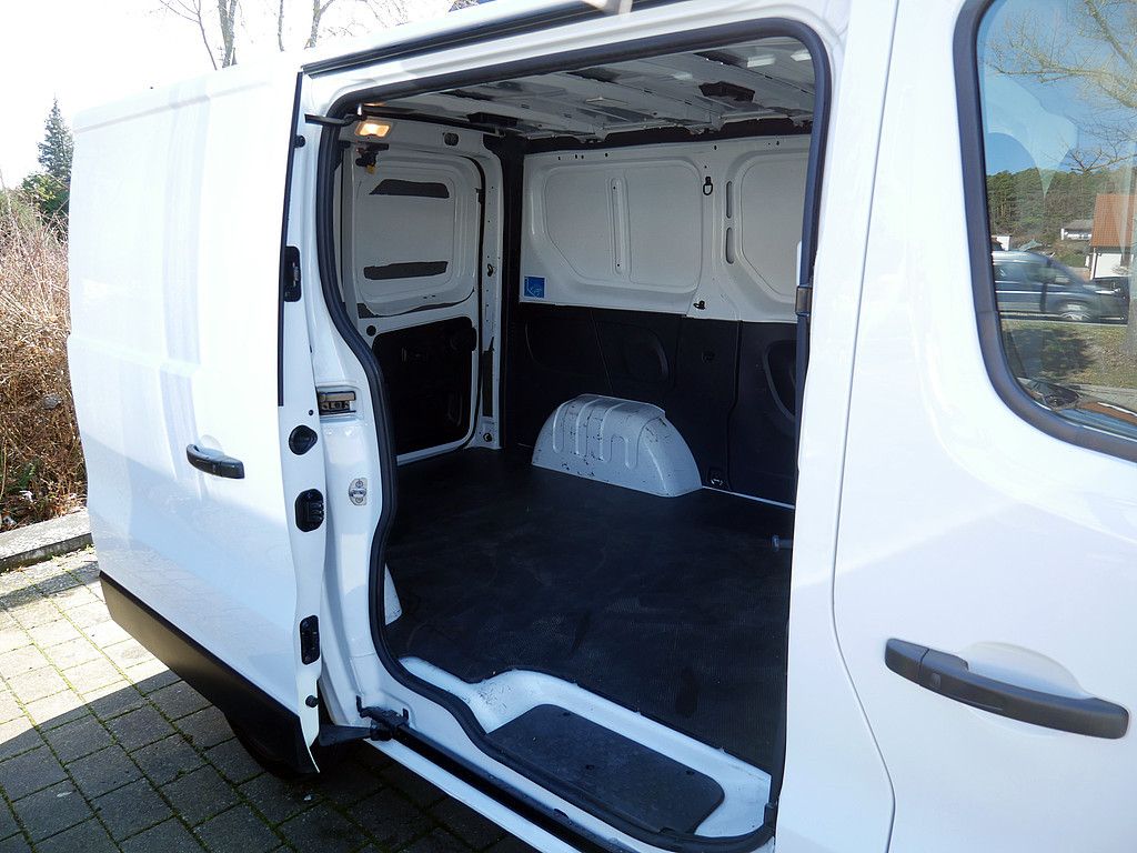 Fahrzeugabbildung Renault Trafic Komfort L1H1 Blue dCi 110 PDC AHK LED