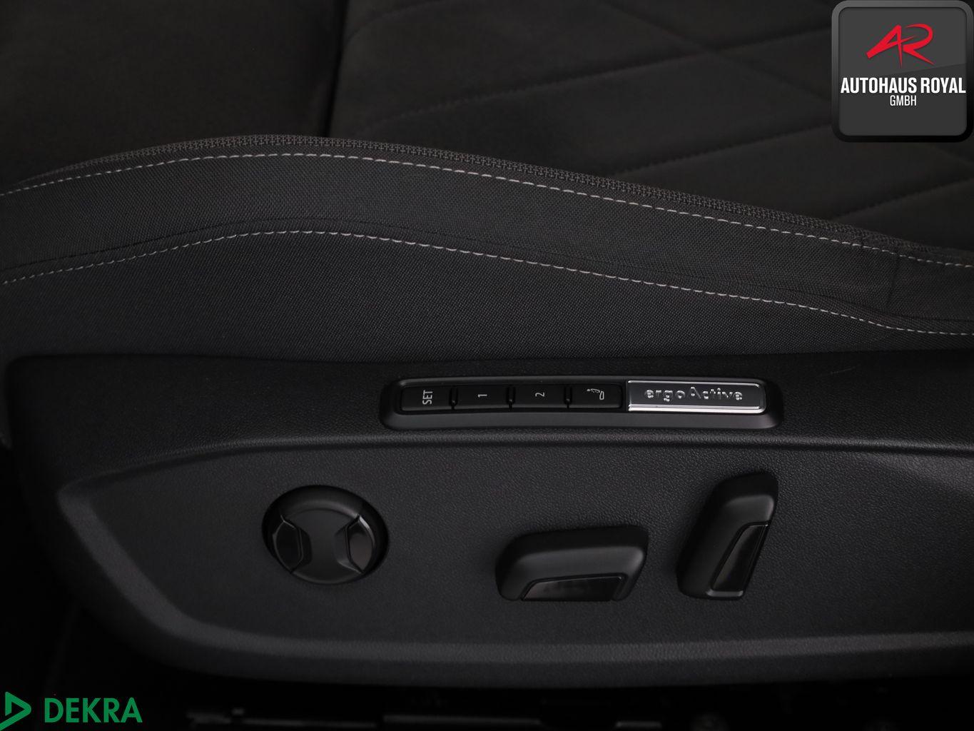 Volkswagen Golf VIII 2.0 TSI STYLE MASSAGE,TOTWINKEL,ACC,SH, миниатюра 12