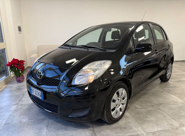 Toyota Yaris 1.0 5 porte