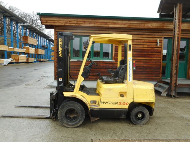 Hyster H3.00XM Triplex 4,77m + SS + Zwillingsreifen